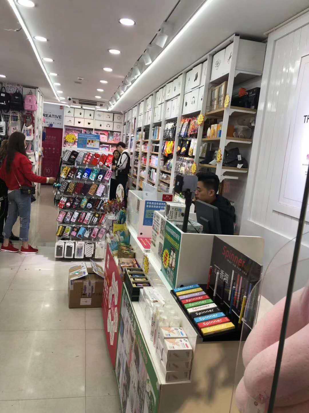 spinner小烟小彩条代理 电子烟小烟货源