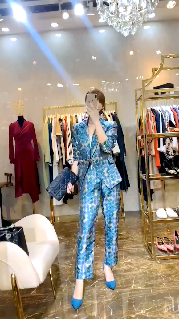 FS义乌俊英名店  一手货源  诚招代理 精品女装批发 一件代发 咨询报代理价