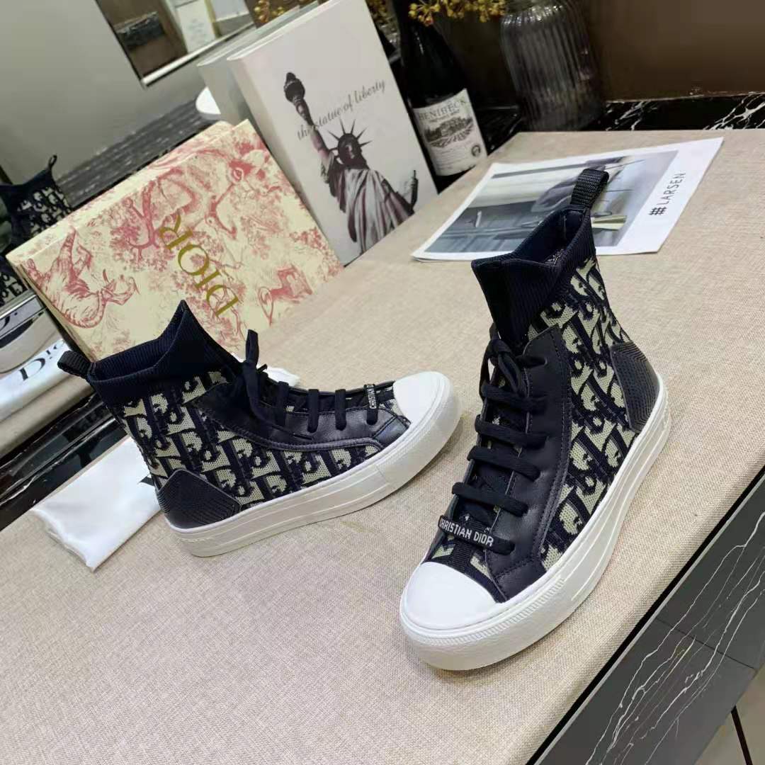 奢侈品女鞋工厂批发货源 微信直销 支持一件代发