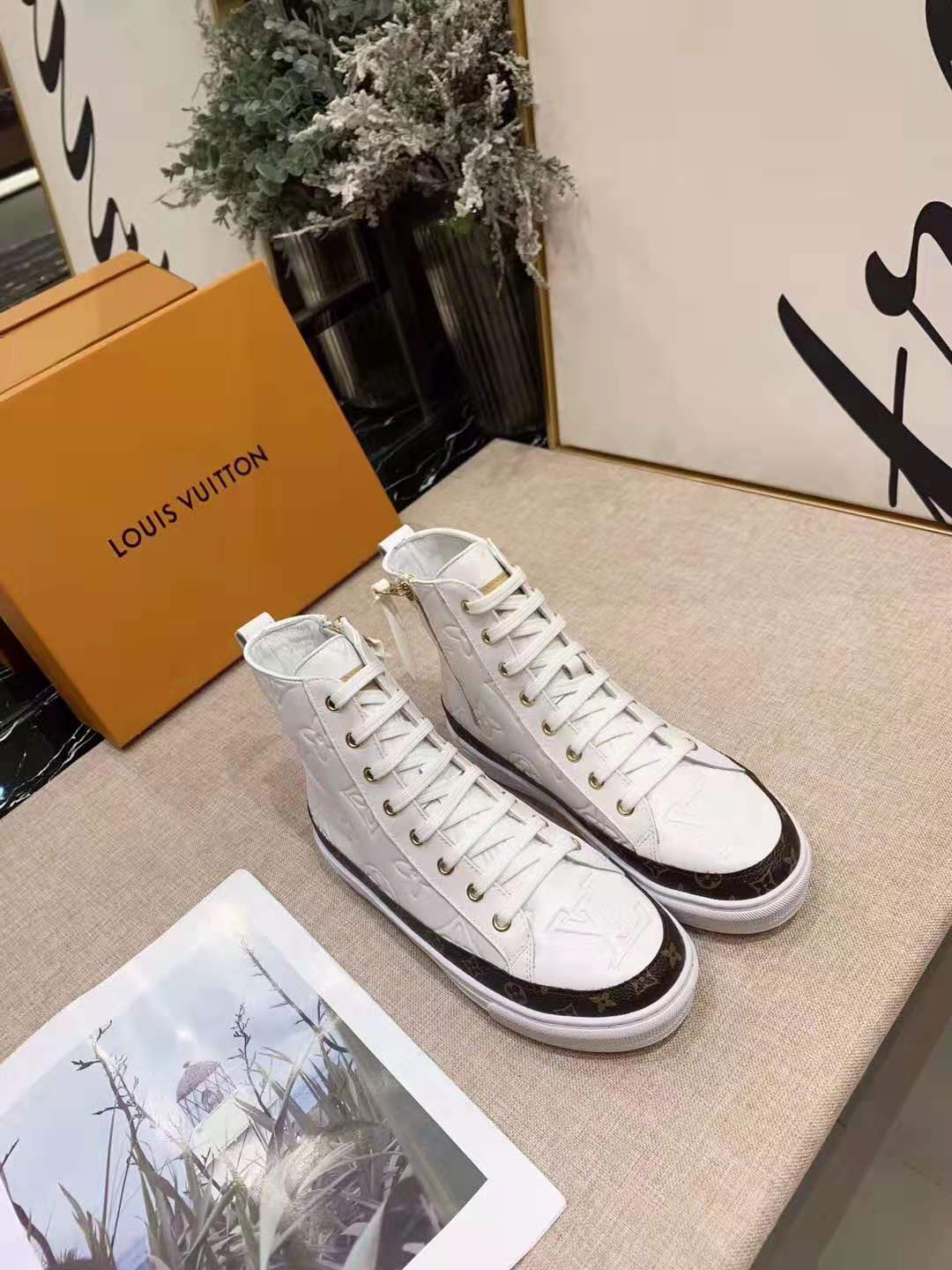 奢侈品女鞋工厂批发货源 微信直销 支持一件代发