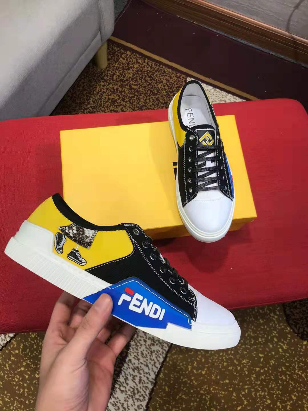 奢侈品大牌原版男鞋 一比一工厂直销货源 一件代发