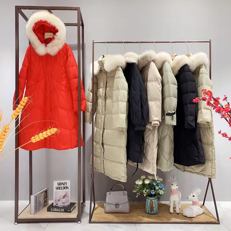 法国大山高端羽绒服 2019年专柜同步 女装厂家一手货源折扣批发