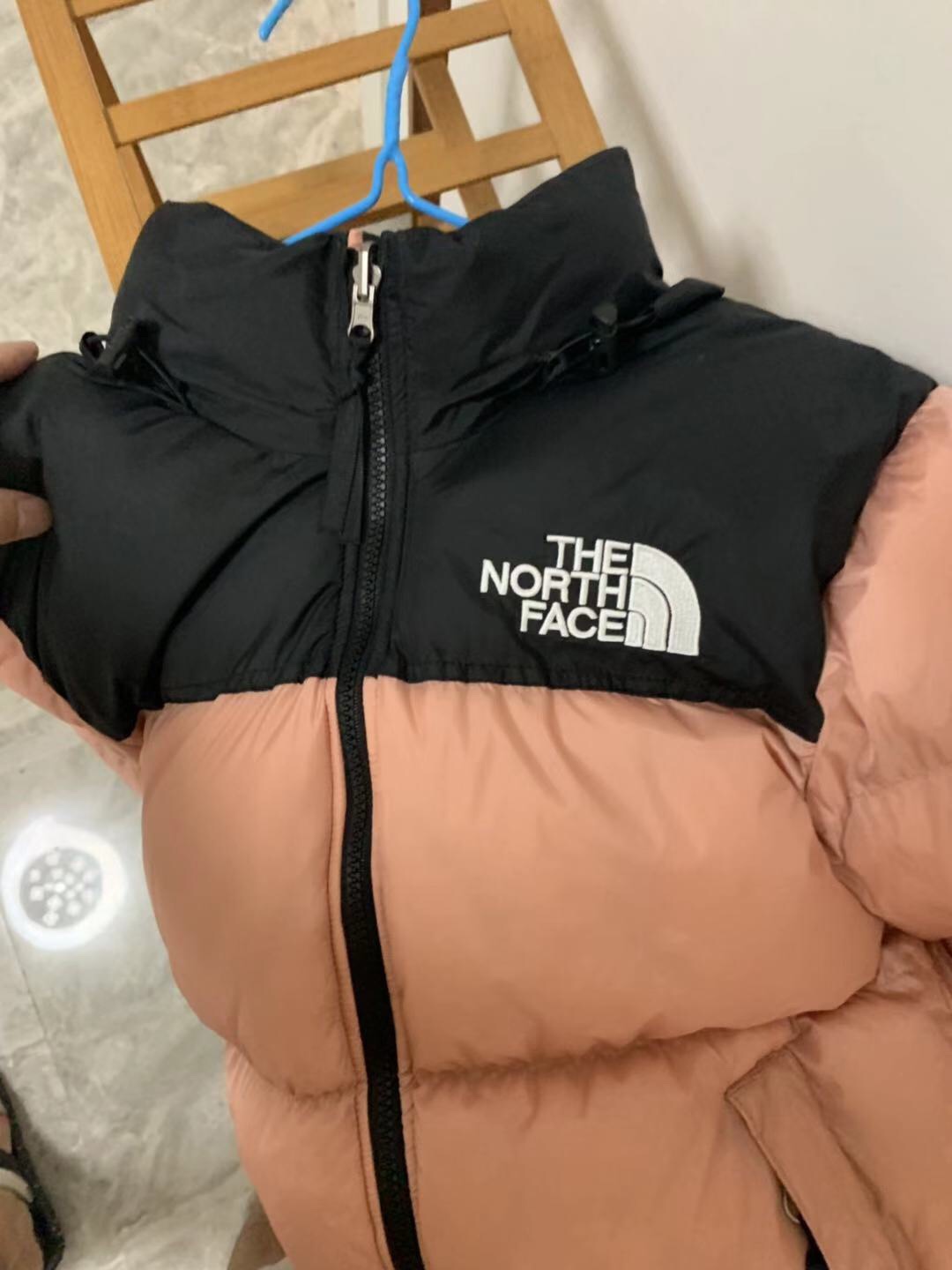 北面羽绒服诚招代理，一手资源价格有优势寻求优质合作伙伴