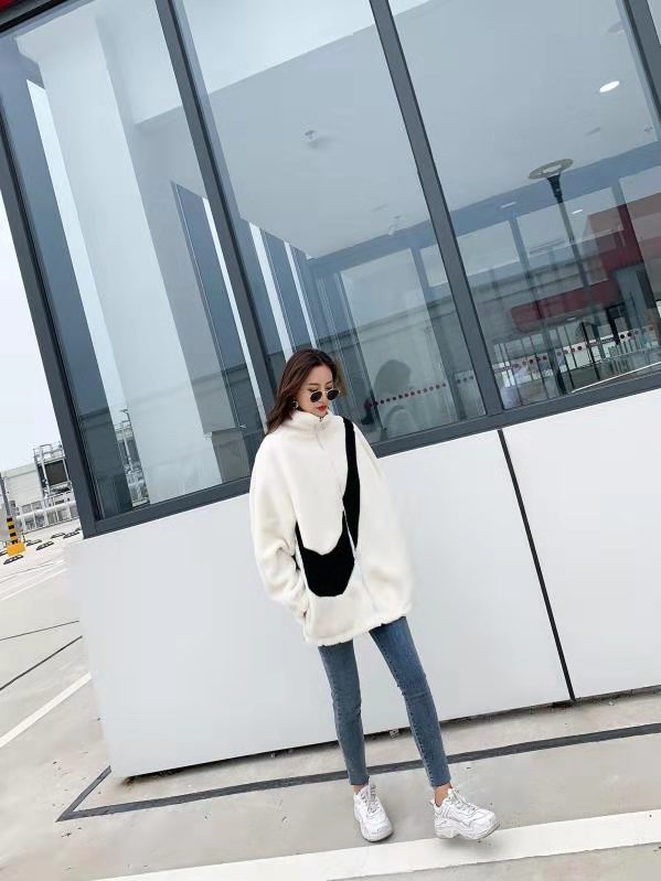 潮牌服饰，批发零售代理，一件代发