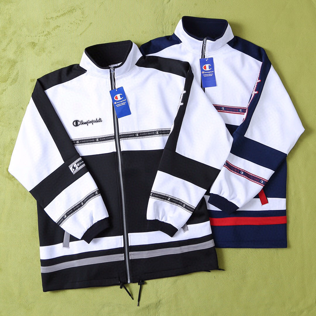 江苏潮牌服装服饰一手货源，长期免费代理，一件代发