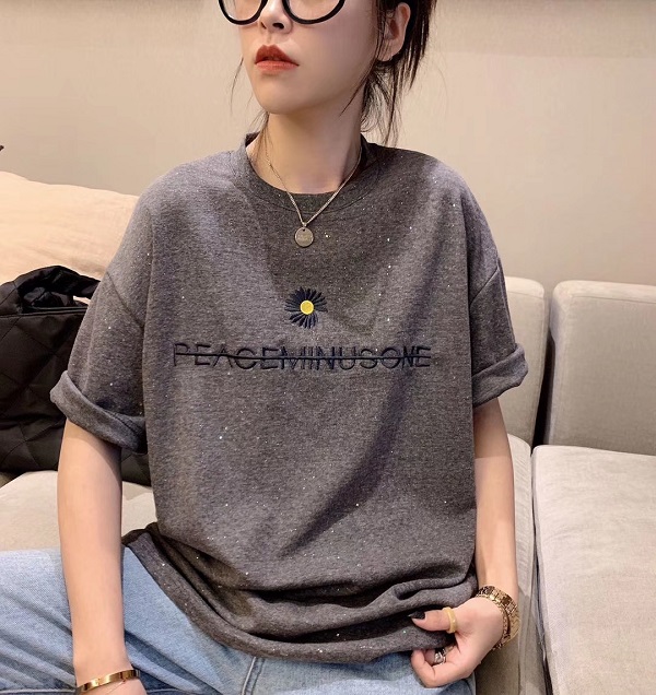 高端女装厂家一手货源 一件代发诚招微商代理