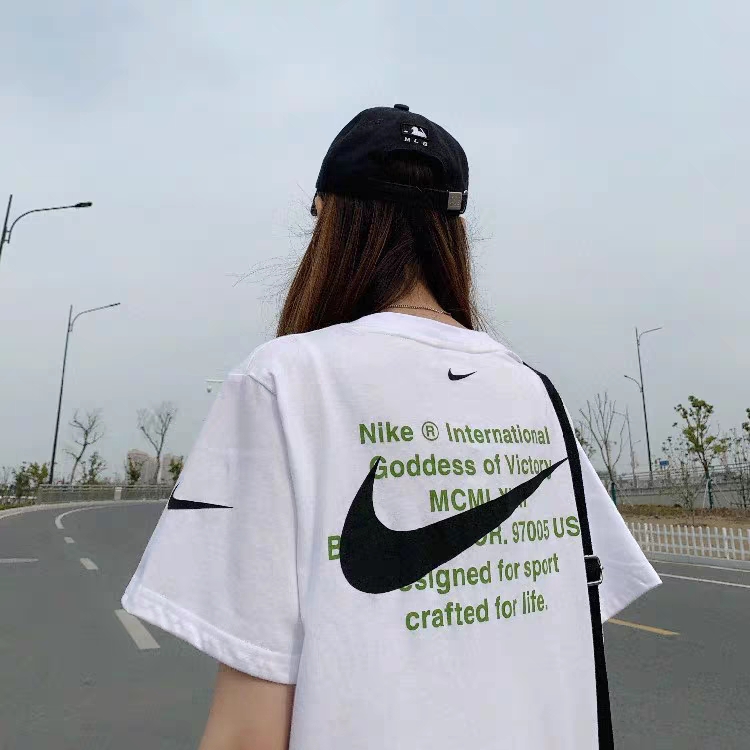 江苏潮牌服装服饰一手货源，长期免费代理，一件代发  诚招代理，无需代理费，本工作室专业团队操作，从事服装营销多年。(耐克，阿迪达斯，彪马品牌服装)有自己的厂家，并与多个厂家实行货源互调，欢迎广大客户对