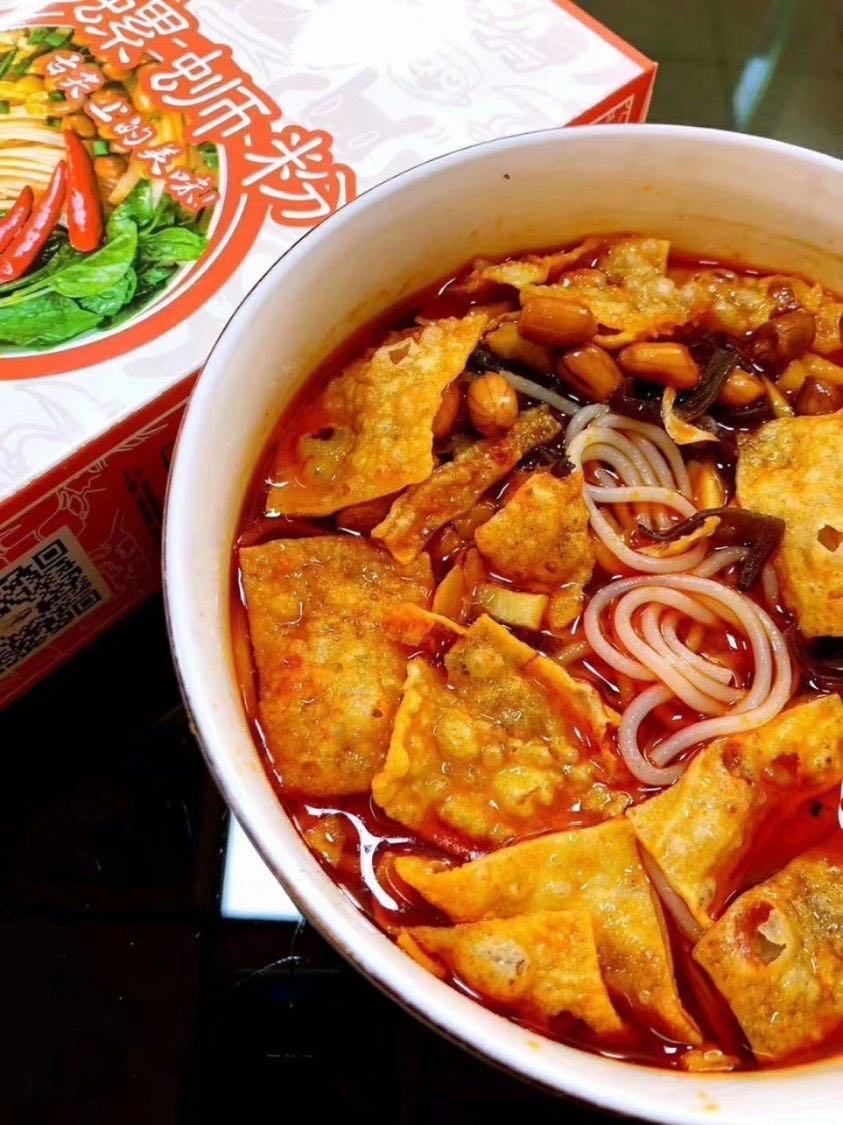 一手货源零食代理 一件代发包邮 几百种商品