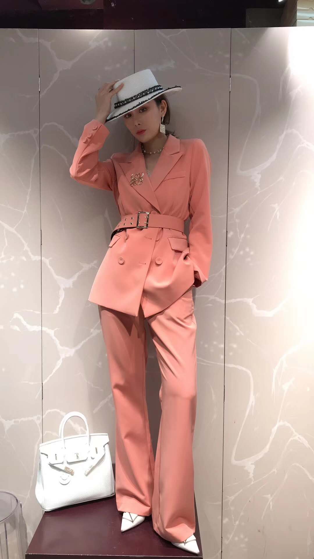 欧韩精品女装一件代发 爆款让你轻松卖货，厂家一手货源诚招代理和加盟