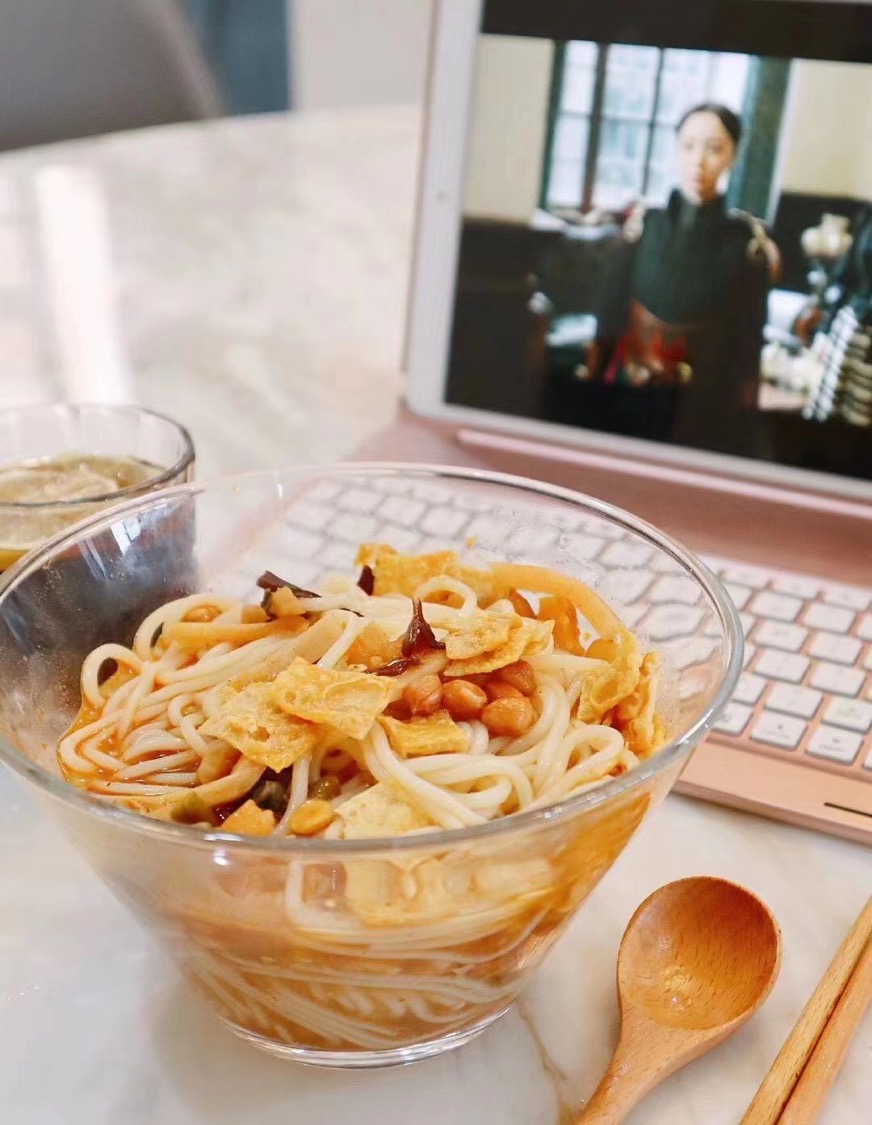 最火的网红零食货源 一件代发 诚招代理