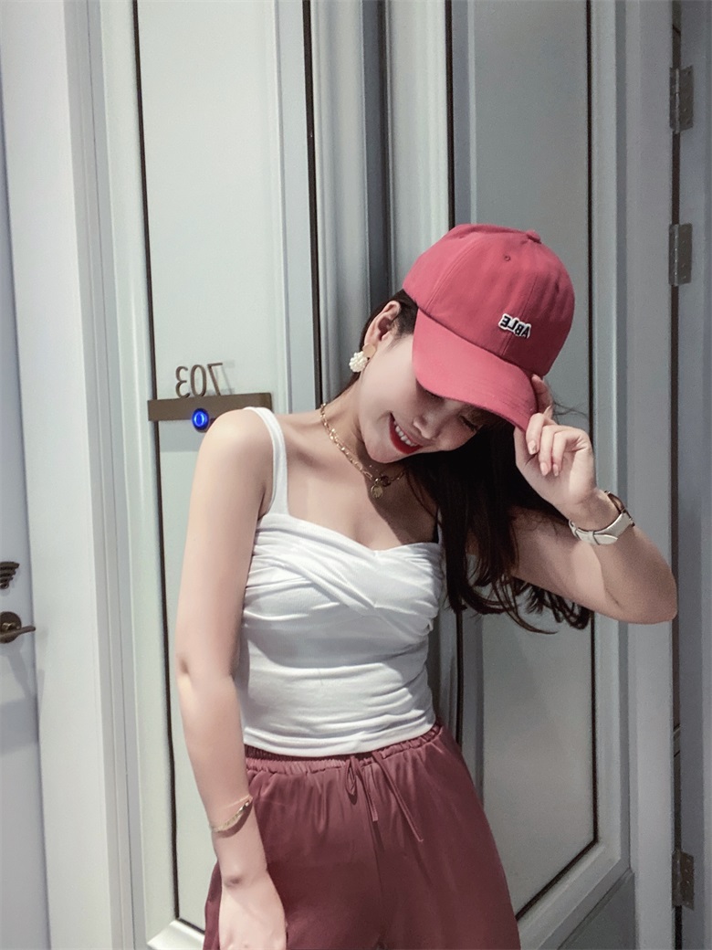 品牌女装一件代发，免费代理，提供相册直接转发，微商代理加盟，带你创业