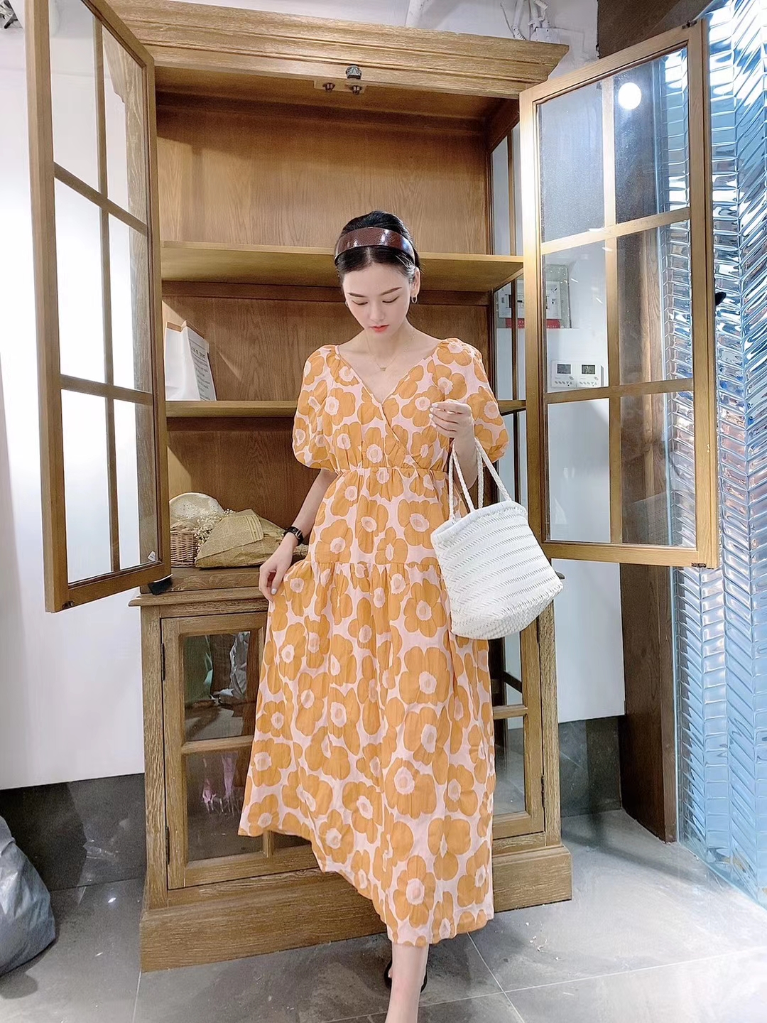 女装代理零基础做起，可提供厂家一手货源一件代发