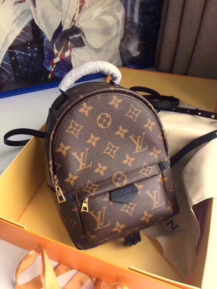 大牌包包自己工厂真正的货源