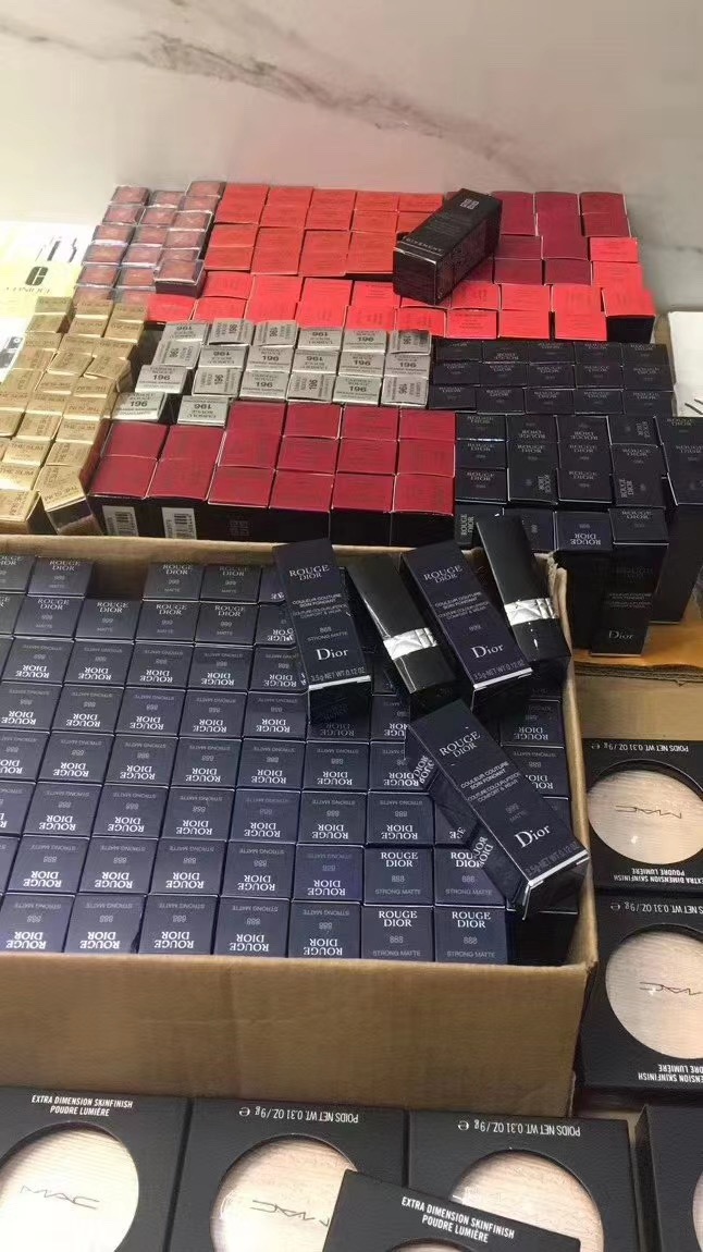 欧美日韩大牌护肤彩妆海量一手货源