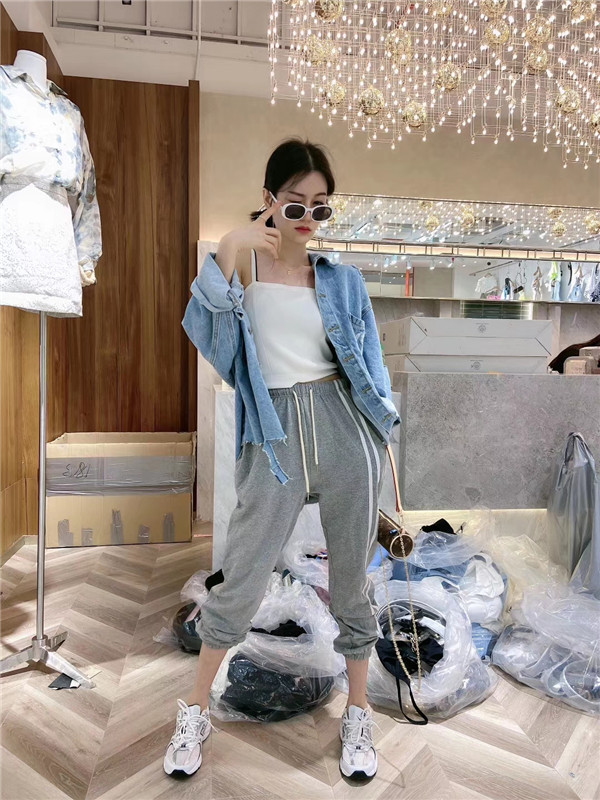 女装代理微商一件代发，货源种类繁多质量好
