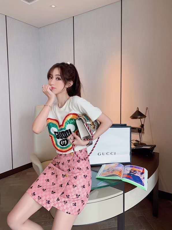 潮牌服饰一手货源工厂直供