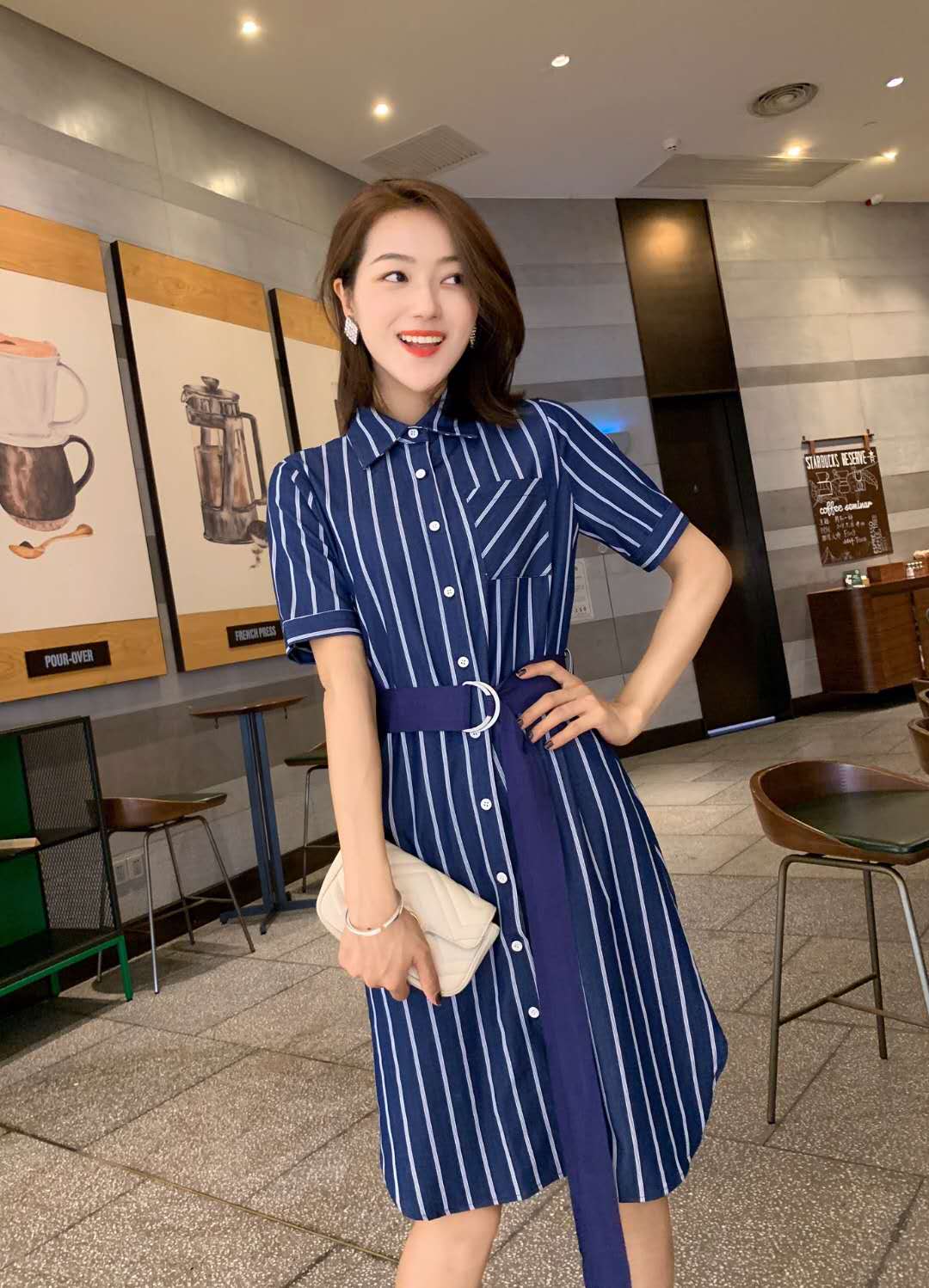 淘宝微商精品高端大牌服装批发，一手货源，质量保障，长期招代理，一件代发