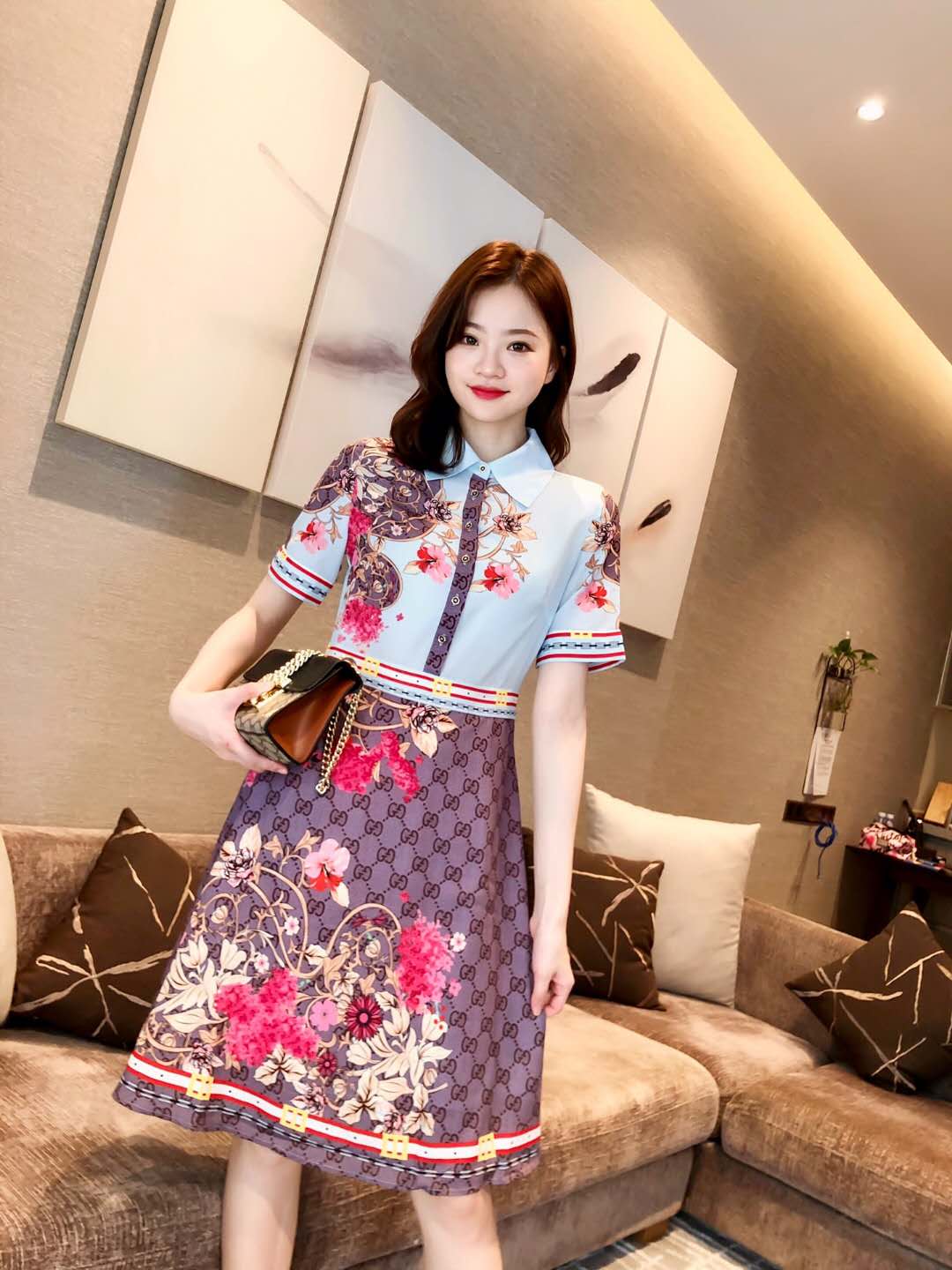 淘宝微商精品高端大牌服装批发，一手货源，质量保障，长期招代理，一件代发