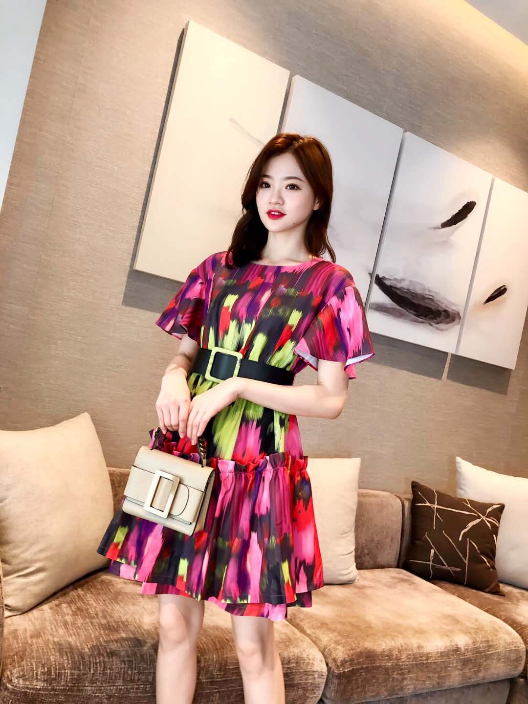 大牌精品高端服装批发，一手货源，质量保障，长期招代理，一件代发
