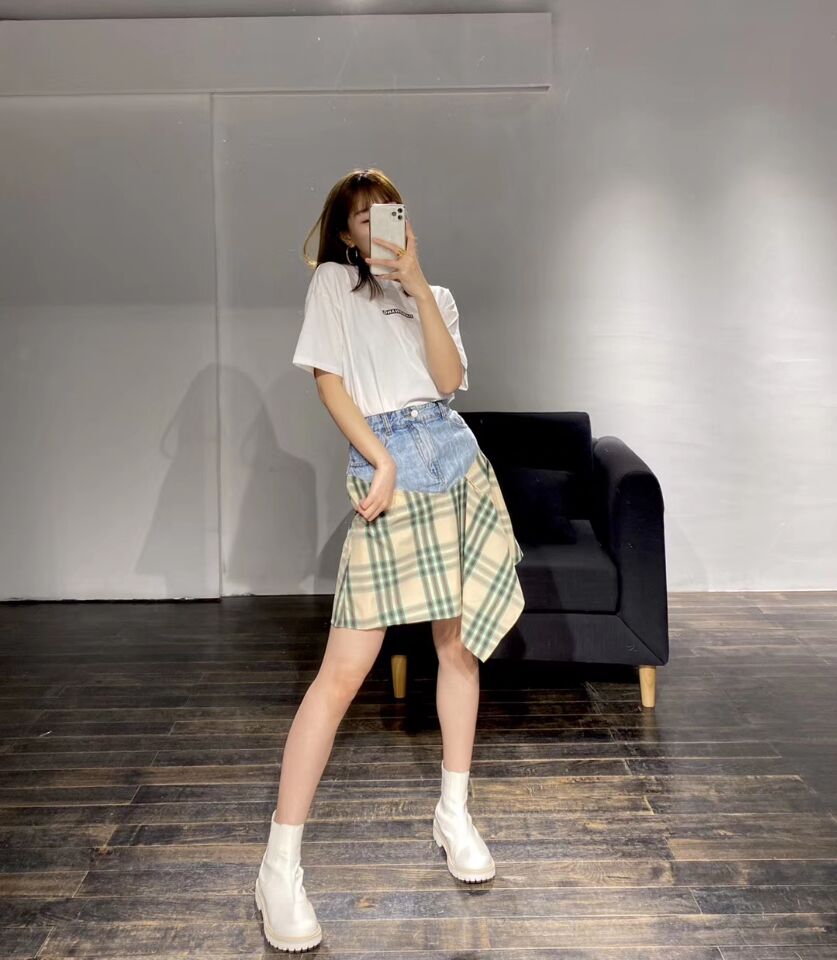 广州品牌原创小众系列女装支持一件代发 一手货源 对接批发市场