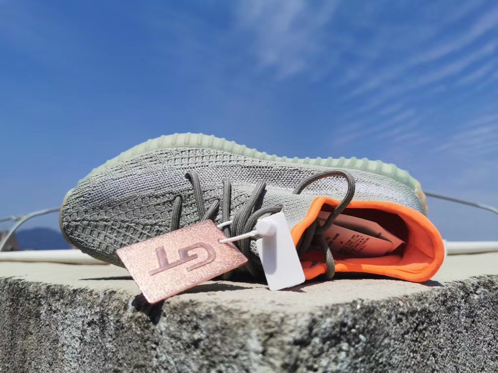工厂货源Adidas Yeezy 350 V2 灰橙 绿橙 椰子 反光满天星