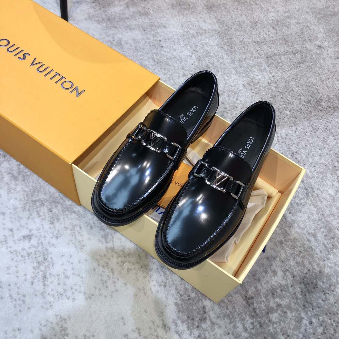 LV男士精品真皮皮鞋  厂家直销 欲购从速