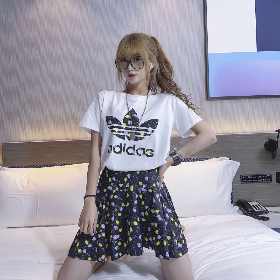 耐克阿迪休闲服装专柜品质休闲男女装一件代发货源