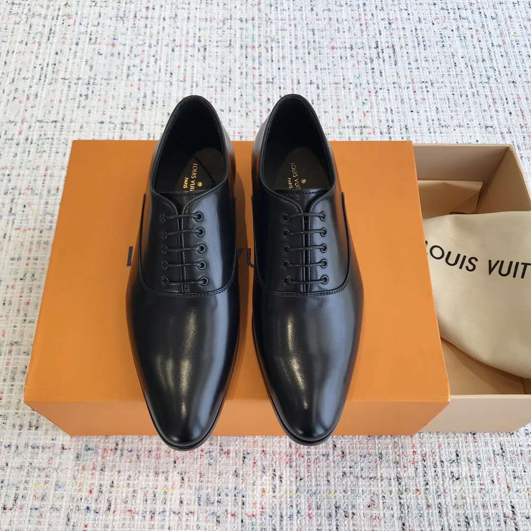 LV男士精品真皮皮鞋  厂家直销 欲购从速