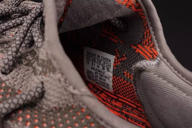 莆田鞋 阿迪yeezy与莆田Yeezy对比，一招区分出来