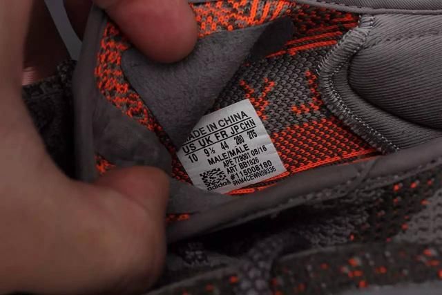 莆田鞋 阿迪yeezy与莆田Yeezy对比，一招区分出来