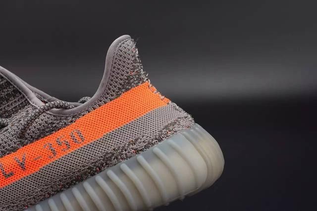 莆田鞋 阿迪yeezy与莆田Yeezy对比，一招区分出来