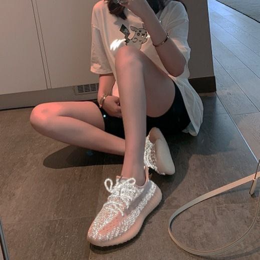 阿迪和耐克的休闲鞋哪个好原单一件代发微商货源