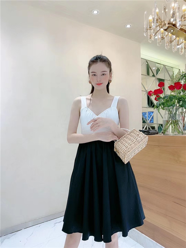 服装批发市场拿货档口，支持代发和批发
