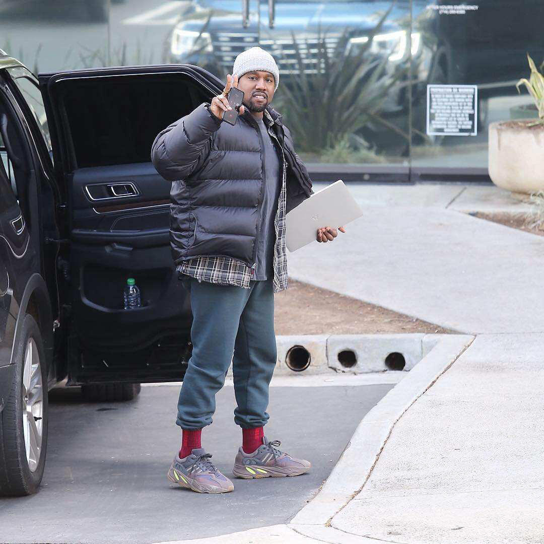 微商男女鞋子厂家一手货源 运动鞋免费代理一件代发