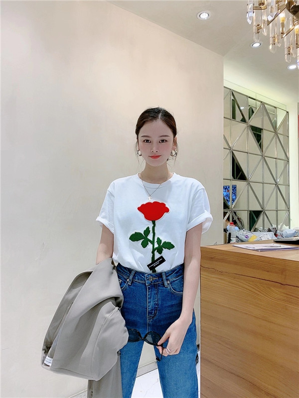 秋冬时尚服装批发一手货源，诚招微商和实体店代理