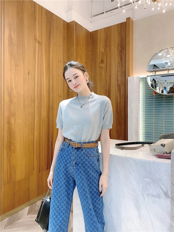 杭州四季青服装档口批发技巧，一手货源款式多