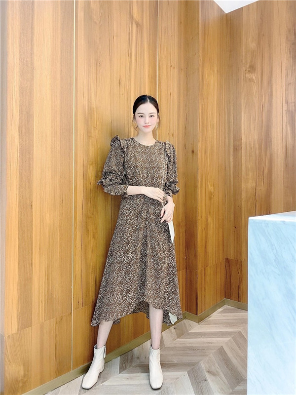 微商一件代发服装一手货源，档口批发招代理