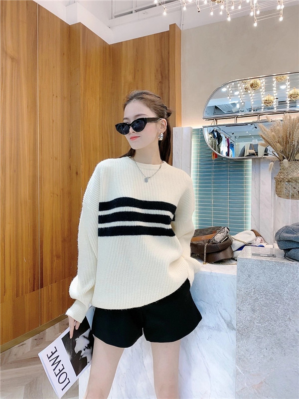 微商一件代发服装一手货源，档口批发招代理