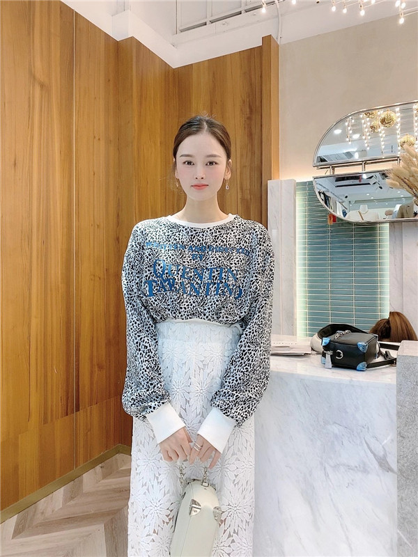 微商一件代发服装一手货源，档口批发招代理