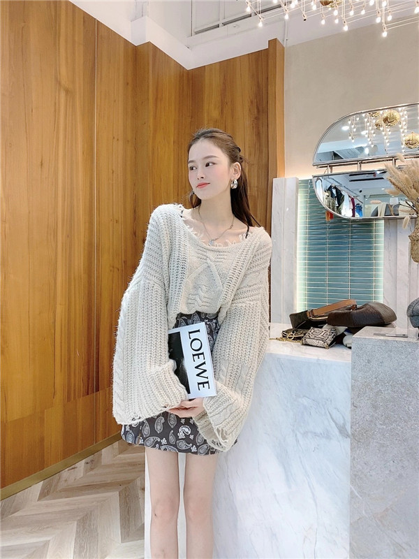 微商一件代发服装一手货源，档口批发招代理