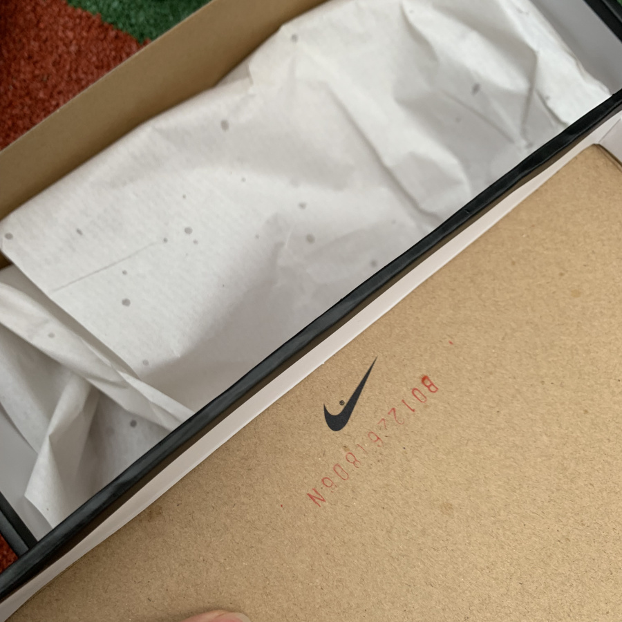 最新品牌运动鞋一手货源，工厂直销批发