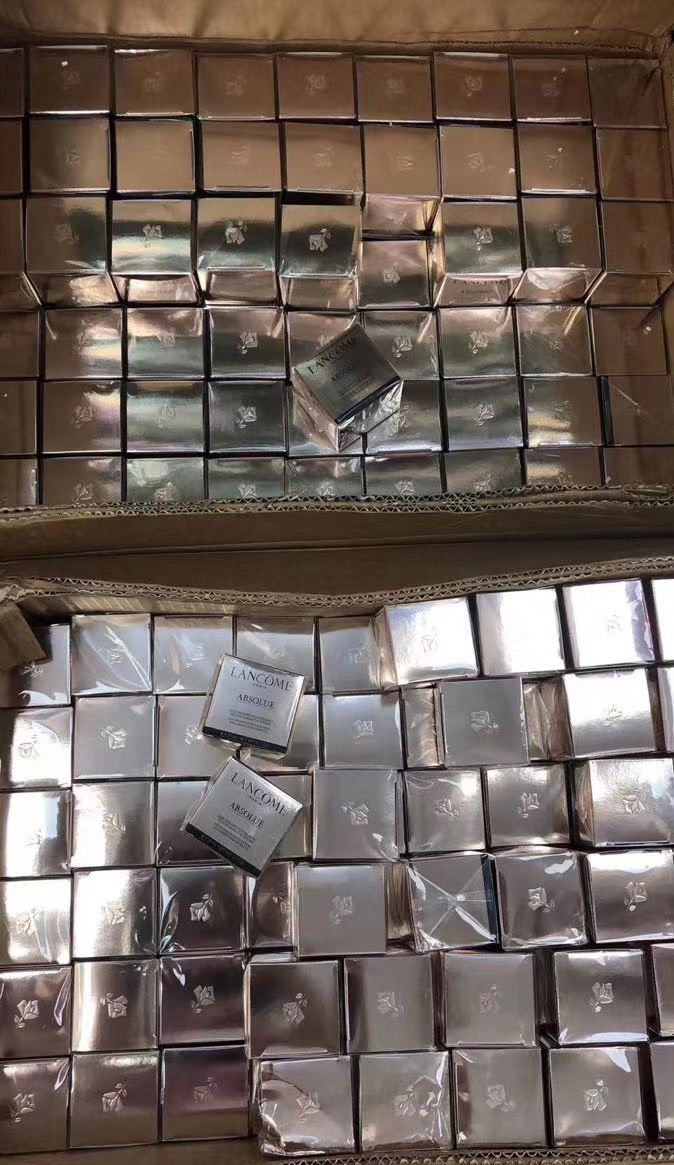欧美化妆品货源批发代发供应正品欧美化妆品
