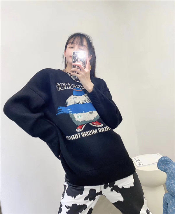 一手货源诚招微商代理，服装批发支持一件代发