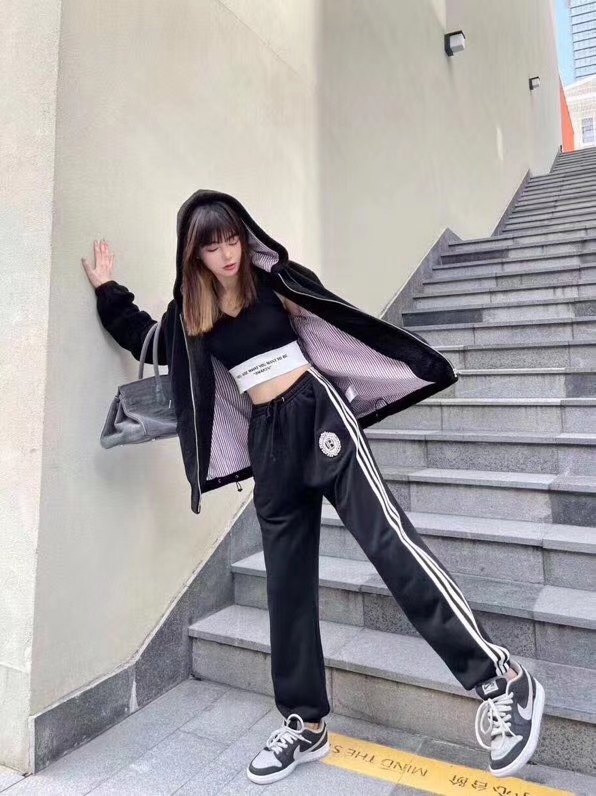 微信代理服装一手货源，无需囤货，即可轻松获利