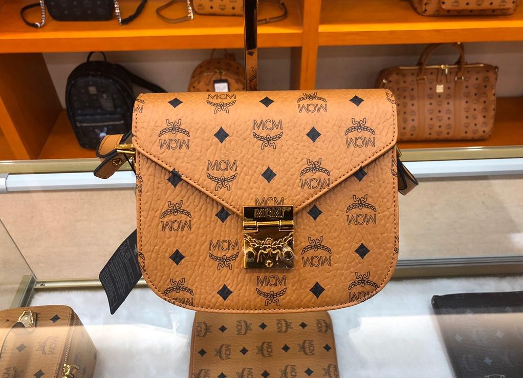 MCM邮差包，广州专柜级品质工厂货源免费代理