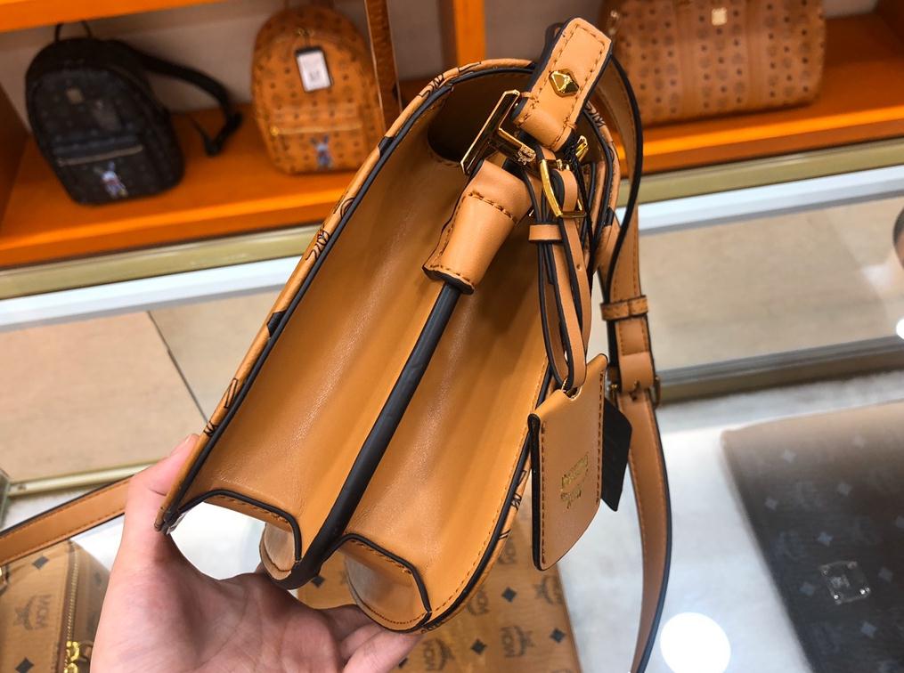 MCM邮差包，广州专柜级品质工厂货源免费代理