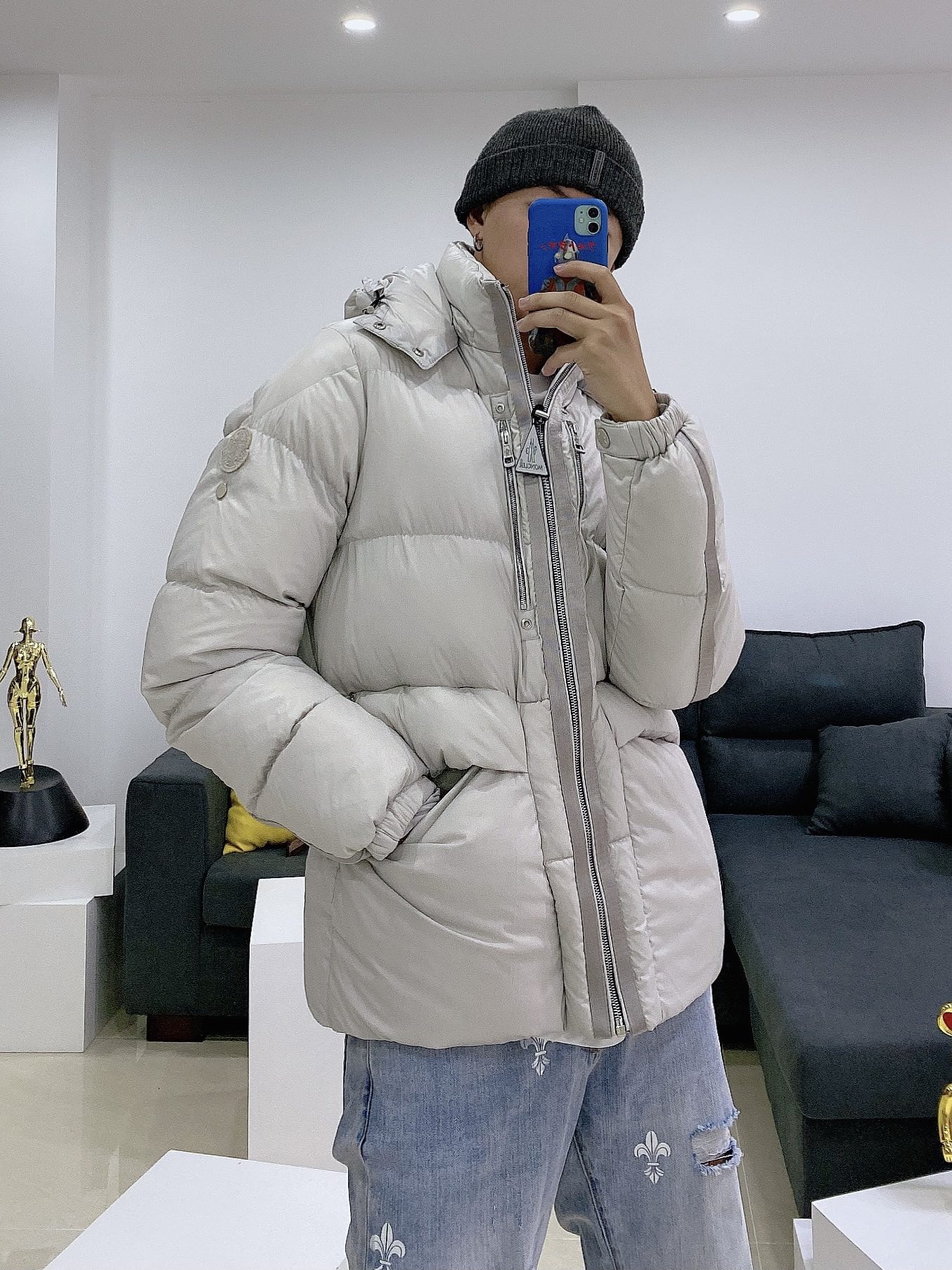 微商卖什么货源 普及下广州奢侈品男装批发