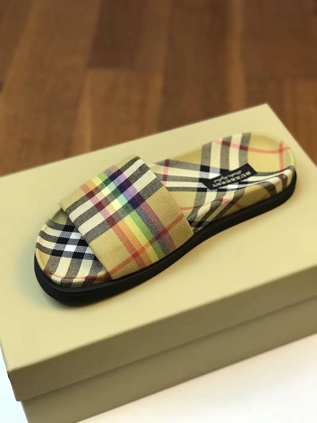 巴宝莉鞋子高端货源 所有货源全部可以检验！可以一件代发！