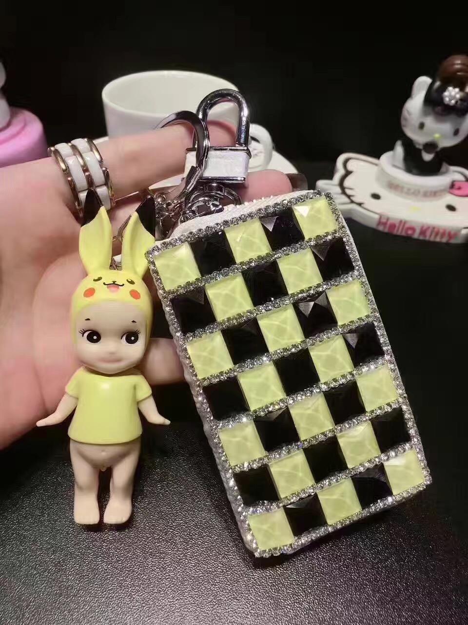 女装童装一手货源  女装童装鞋子包包一手货源