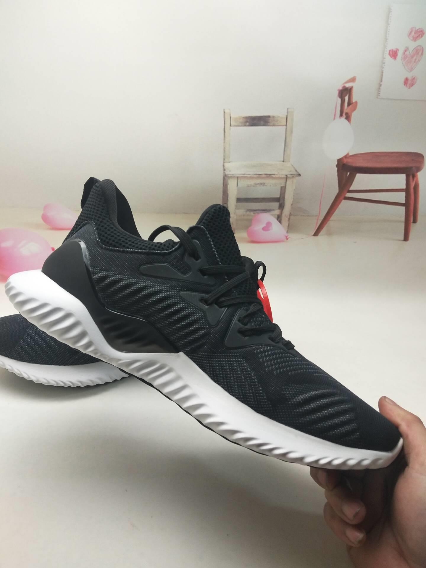 鞋咖 多多鞋咖！只要有货保证有质量！本店只谈质